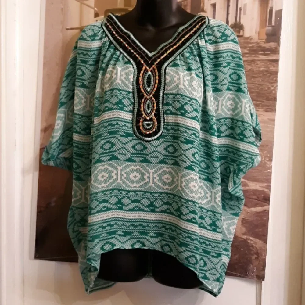 Blue rain Aztec design top - Picture 1 of 8